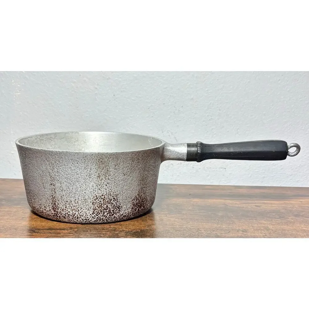 Vintage1950s Club Hammered Aluminum Saucepan 2 QT Silver Hammercraft Cookware